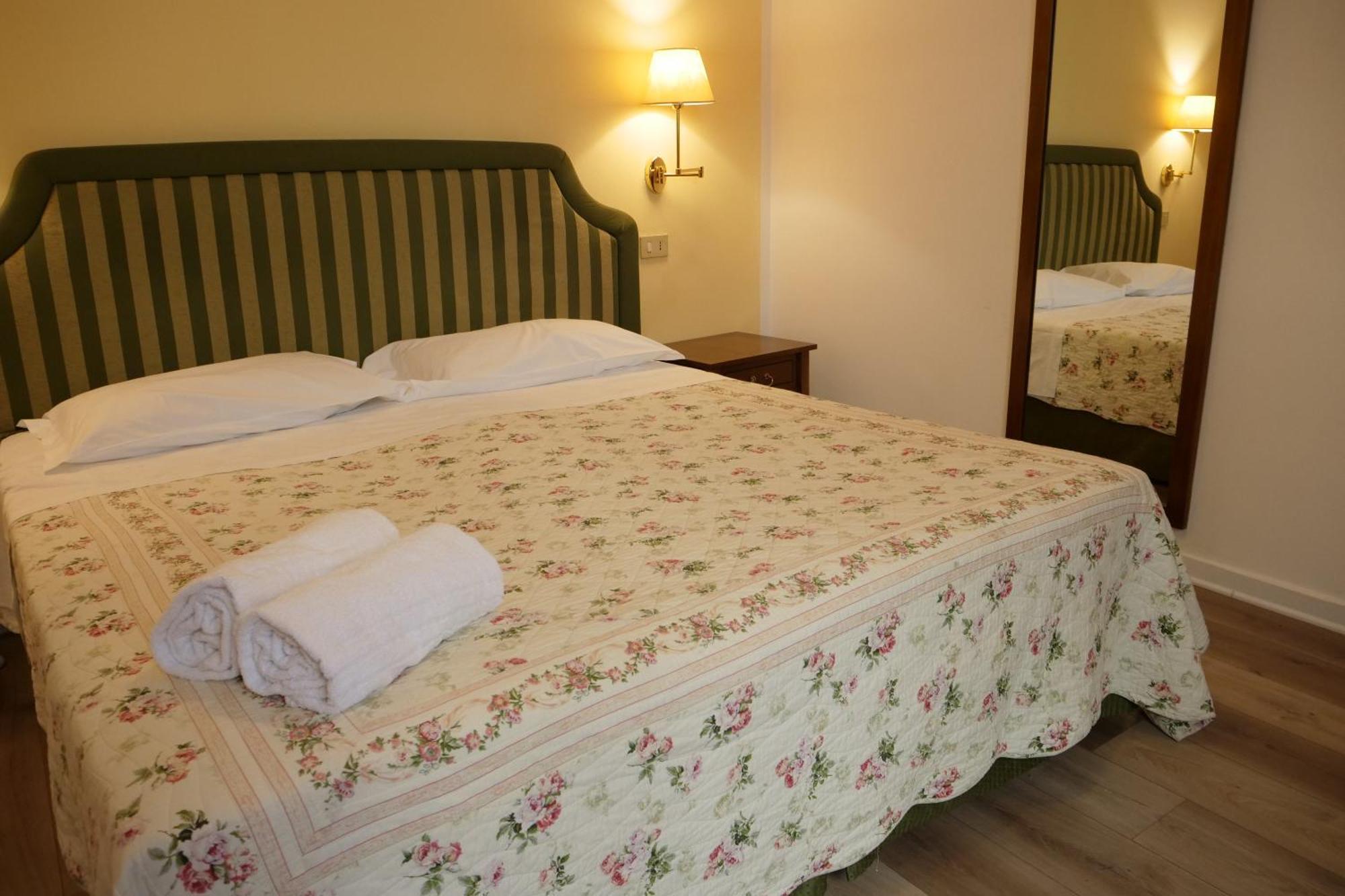 Elios Tao Hotel 3*