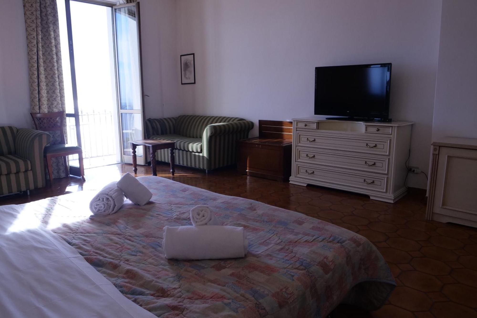 Hotel Elios Tao